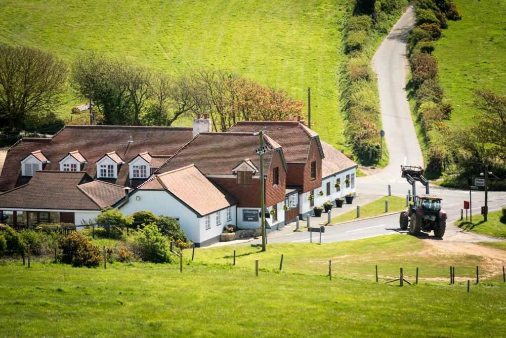 The Chequers Inn Rookley Eksteriør bilde